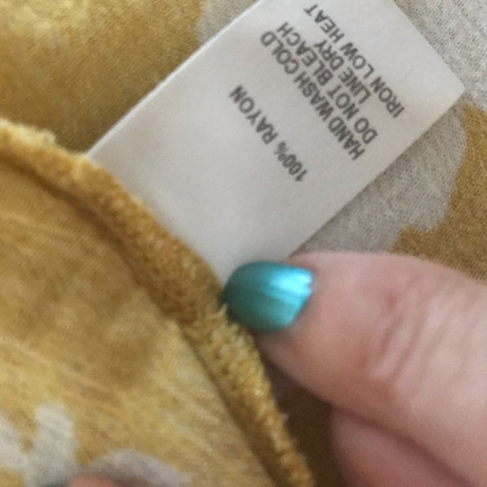 SOLD Lulu’s yellow maxi wrap dress Sz Sm - Picture 6 of 12